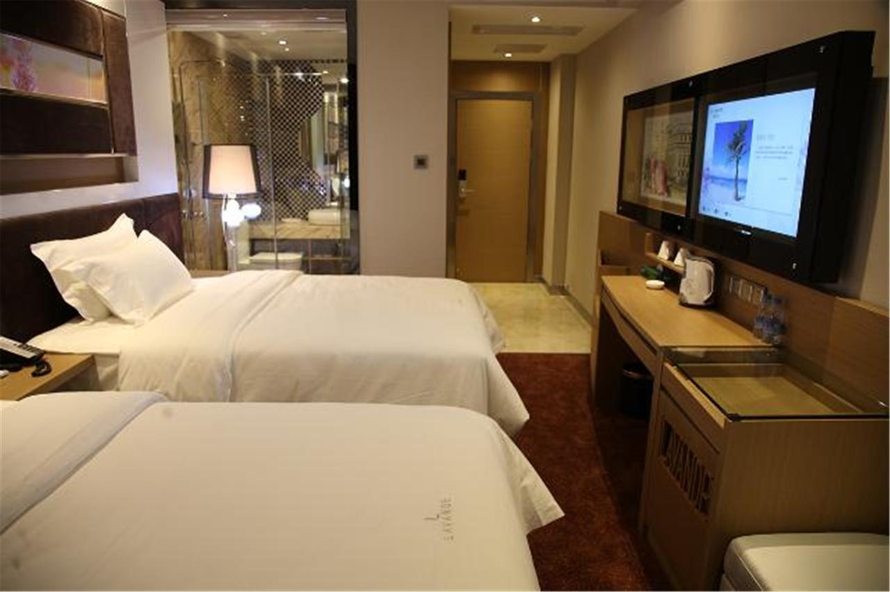 גואנגג'ואו Lavande Hotel Baogang Avenue Guangbai Xinyi Branch מראה חיצוני תמונה