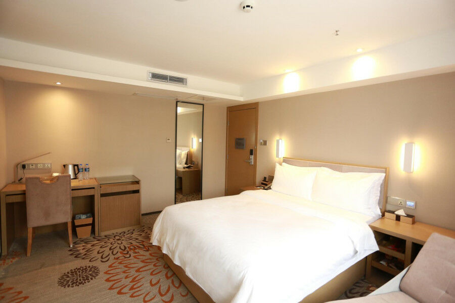 גואנגג'ואו Lavande Hotel Baogang Avenue Guangbai Xinyi Branch מראה חיצוני תמונה